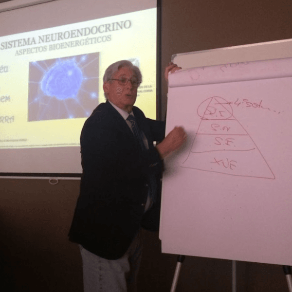 2017 <br />Dr. Carlos Nogueira, o pai da Acupuntura Bioenergética